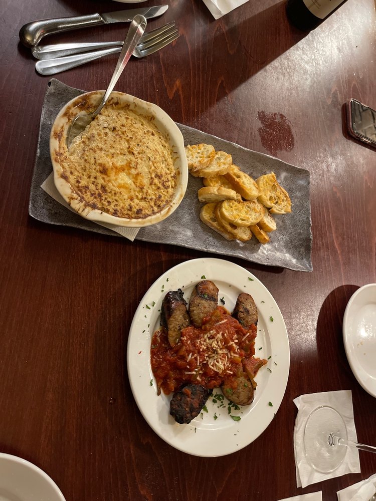 Luigi's Italian Chophouse and Bar 528 N McPherson Church Rd, Fayetteville, NC 28303